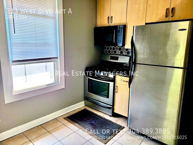 Building Photo - 2 Bedroom 1 Bathroom unit with balcony