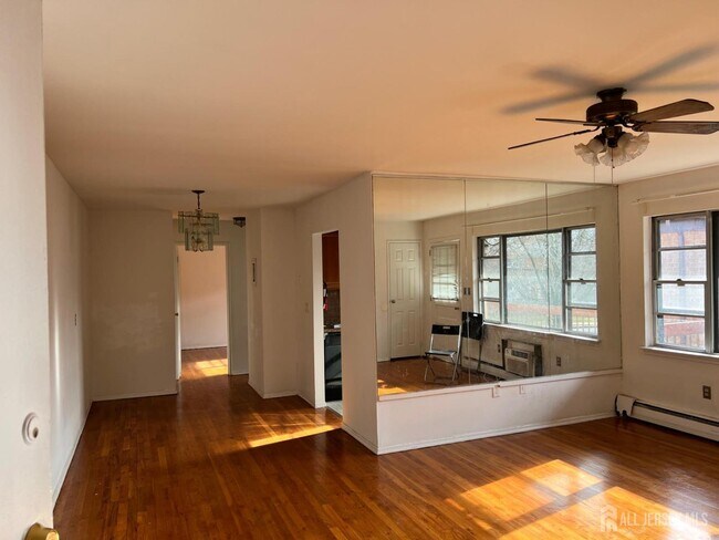 Building Photo - 55 Gill Ln