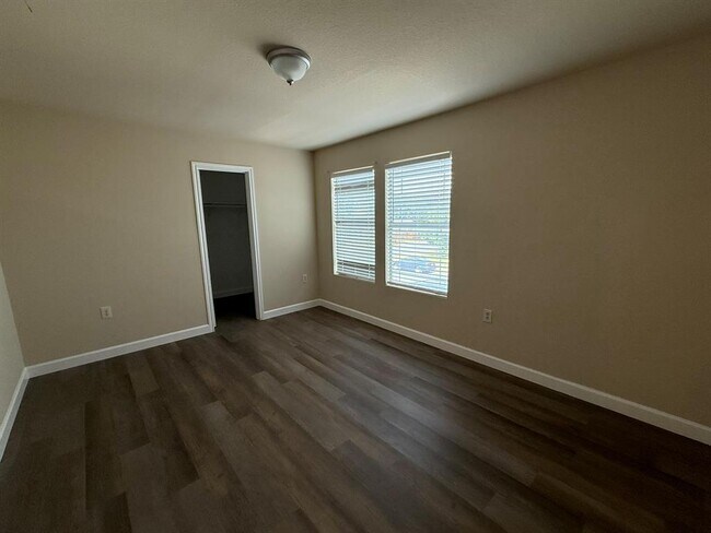 Building Photo - 1608 Anise Dr