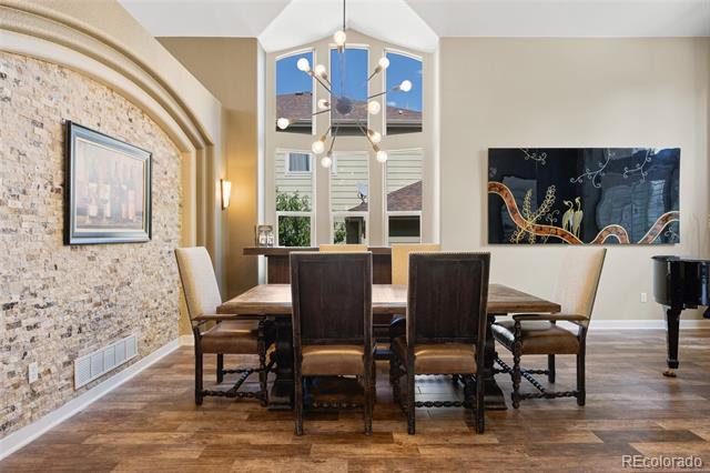 Building Photo - 6263 Vacquero Cir