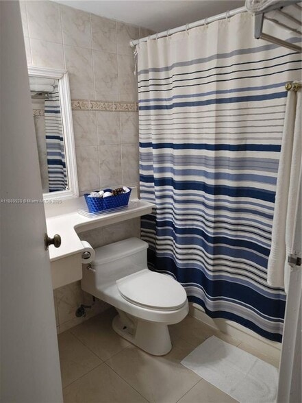 Building Photo - 19201 Collins Ave