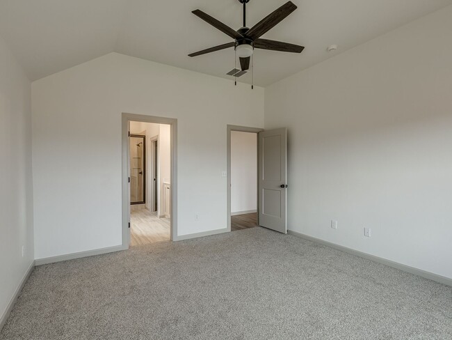 Building Photo - Brand New Home In Noble!