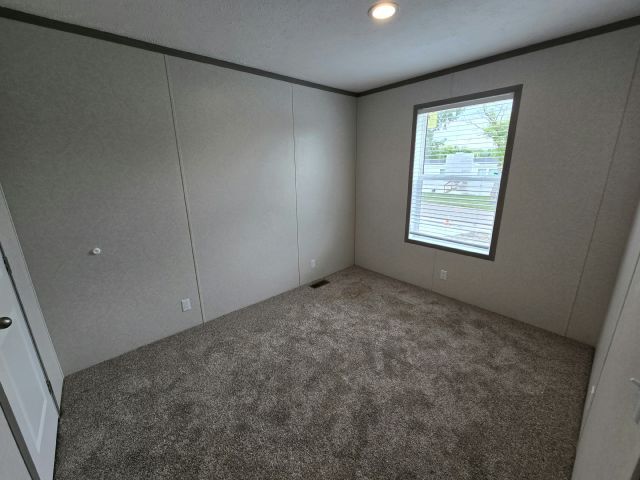 Building Photo - 363 Brutus Dr