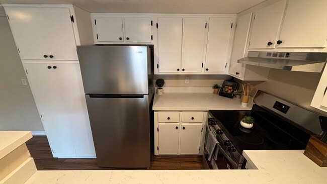 Building Photo - 3601 W Tierra Buena Ln