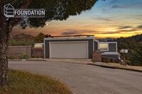 Building Photo - 4BR/3BA Tam Valley Home w/ Pano Views!  So...
