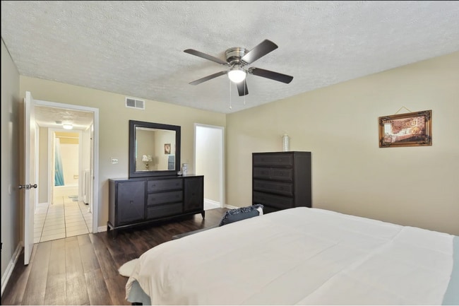 Building Photo - 144 Scandia Cir