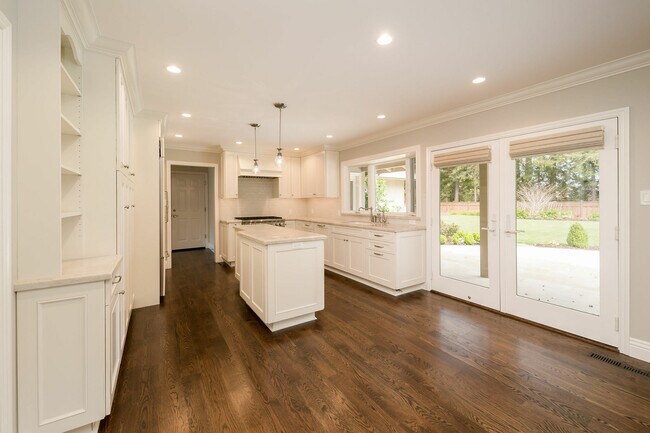 Building Photo - 30 Trophy Ct