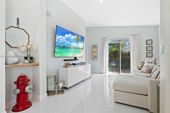 Building Photo - 18755 SW 27th Ct