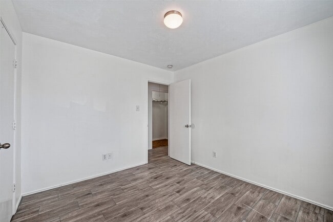 Building Photo - 4403 Sprangletop Ave