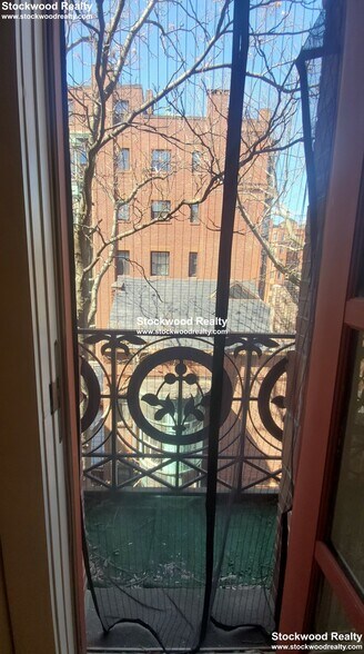 Building Photo - 195 Commonwealth Ave