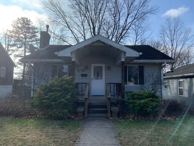 Primary Photo - 2 Bed/2 Bath Home Just Minutes Away From Switchyard Park! - Available July 2026