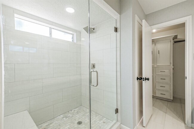 Building Photo - 20506 Park Pine Ln