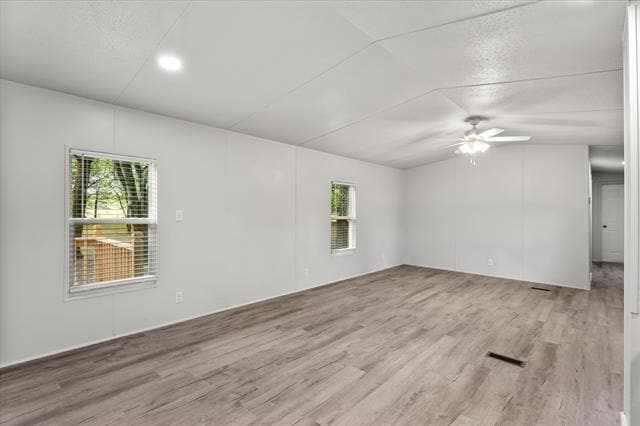 Building Photo - 367 Box Rd