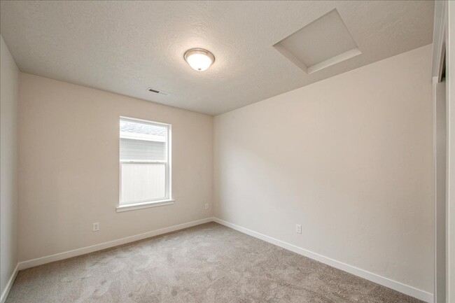 Building Photo - New Construction Nampa Home - Close to fre...