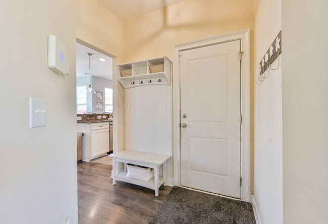 Building Photo - 430 Spectrum Rd