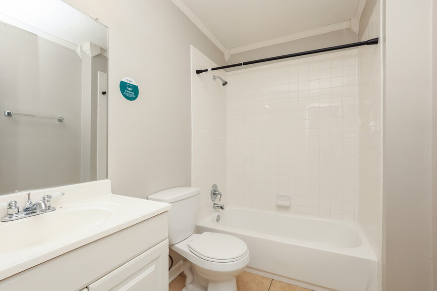 Building Photo - 126 Fergus Rd