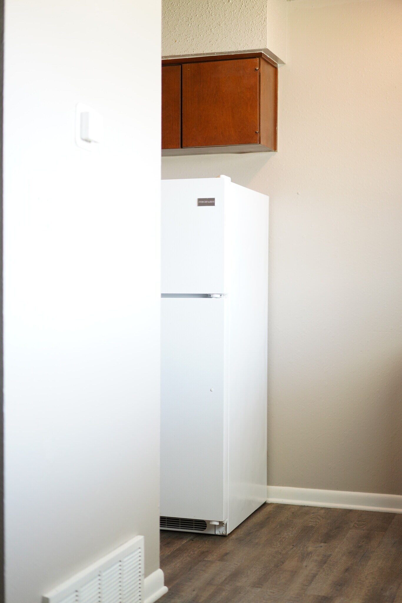 Building Photo - 9909 E 12th St