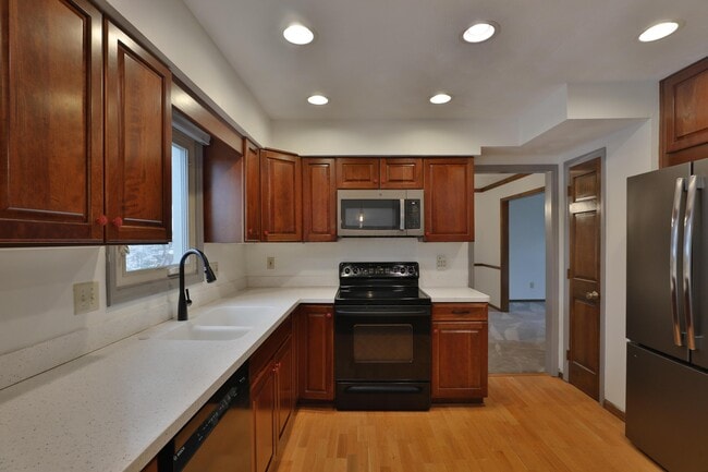 Building Photo - 453 Buckhorn Ct