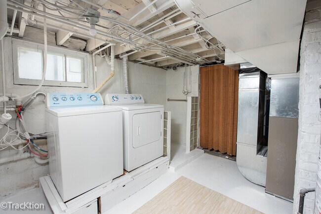 Building Photo - 5313 Lyman Ave