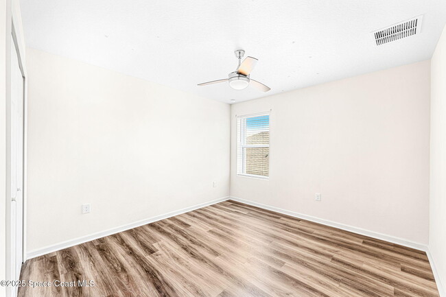 Building Photo - 4122 Moccasin Dr