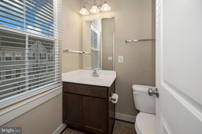 Building Photo - 100 Nestor's Pl