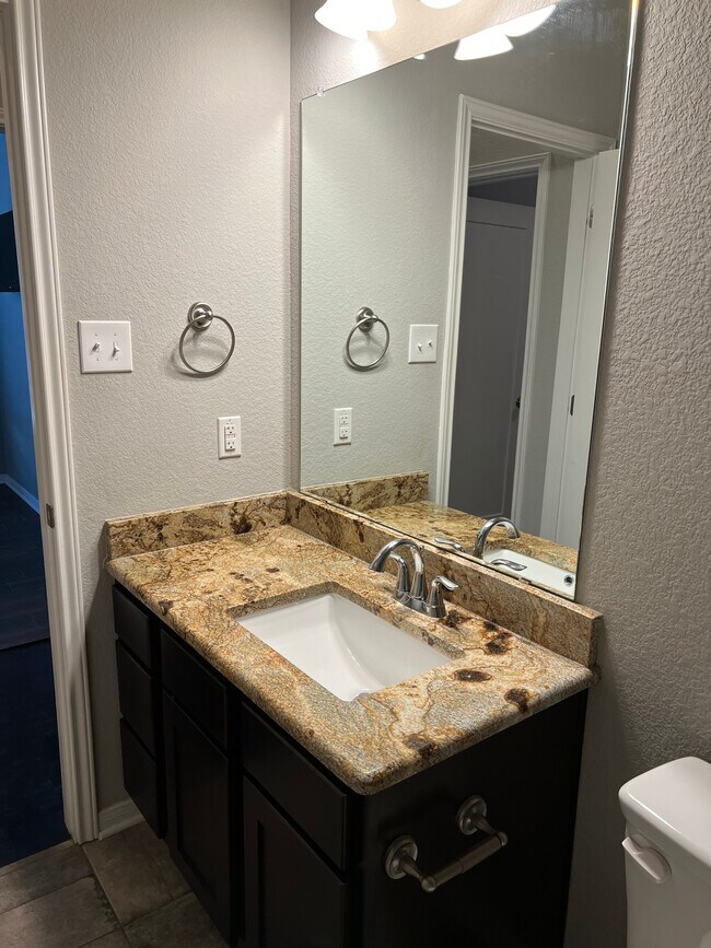 Building Photo - 8119 Redbrush