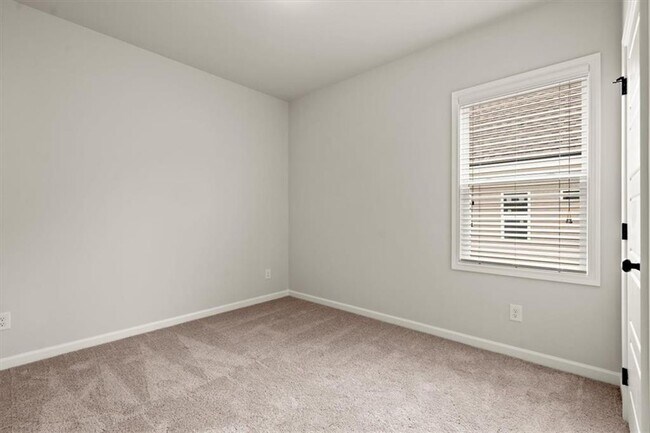 Building Photo - 4148 Brookmont Wy