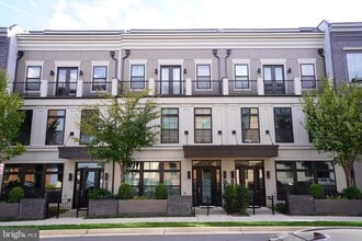 Building Photo - 44655 Provincetown Dr