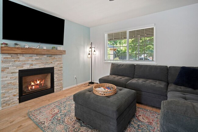Primary Photo - 923 NW 22nd Ct