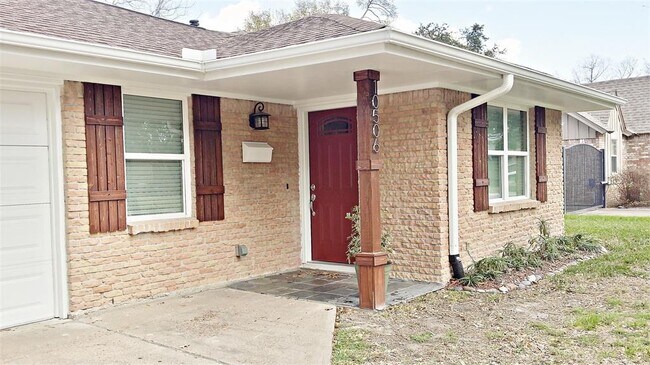 Building Photo - 10506 Chatterton Dr