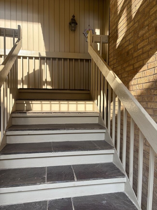 Building Photo - 5260 Crossbow Cir