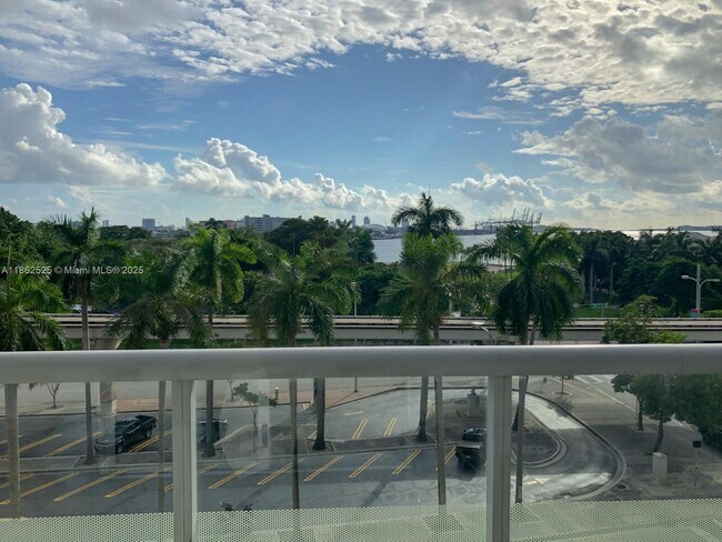 Building Photo - 50 Biscayne Blvd