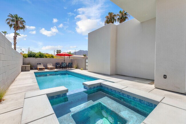 Building Photo - 51855 Avenida Juarez