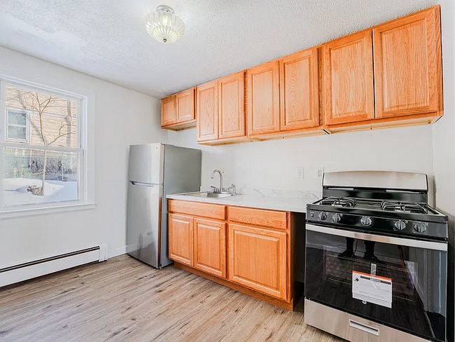Building Photo - Welcome to Westview Commons, a well-maintained apartment