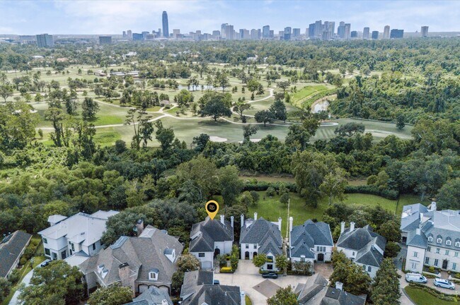 Building Photo - 7 Marilane St