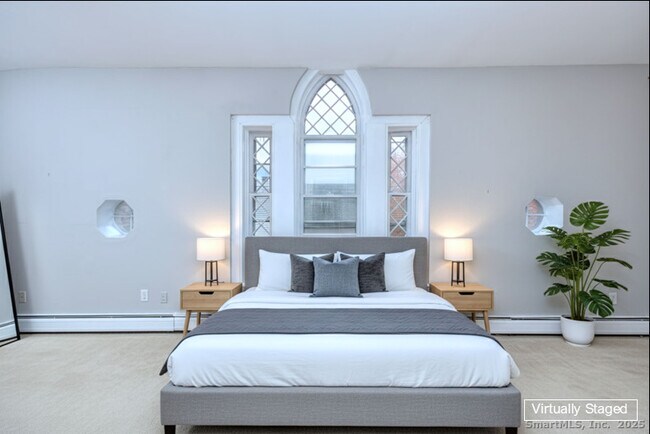 Building Photo - 300 Soundview Ave