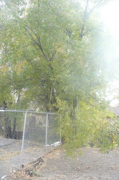 Building Photo - 4715 Scenic Cir