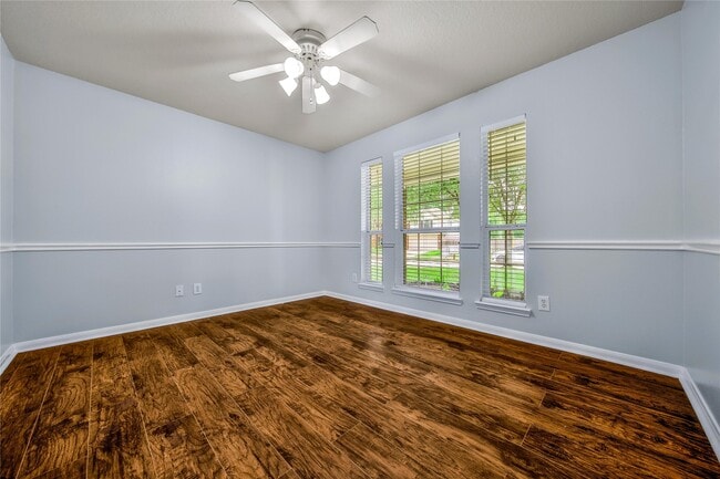 Building Photo - 32126 Willow Creek Park