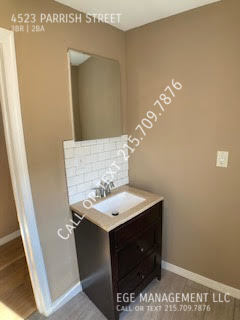 Building Photo - 4523 Parrish St