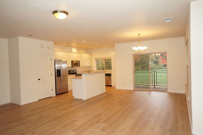 Building Photo - Beaverton Luxury Condo - Tanasbourne area - APPLICATION PENDING
