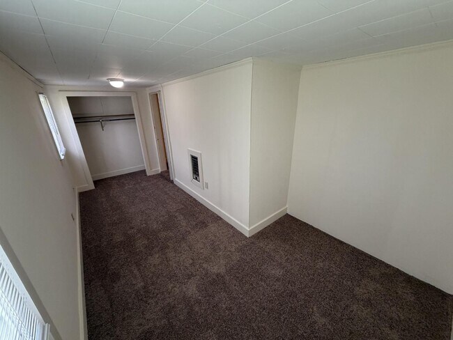 Building Photo - 602 Castle Heights Ave