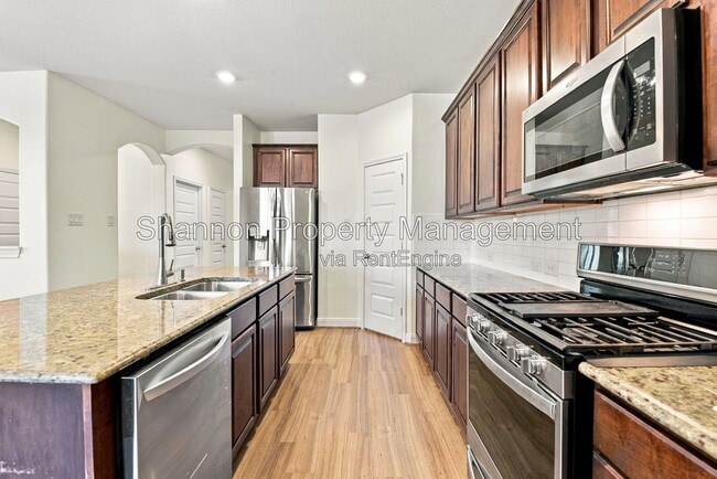 Building Photo - 24250 Prairie Glen Ln