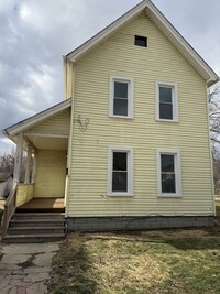 Building Photo - 179 Linden Ave NE