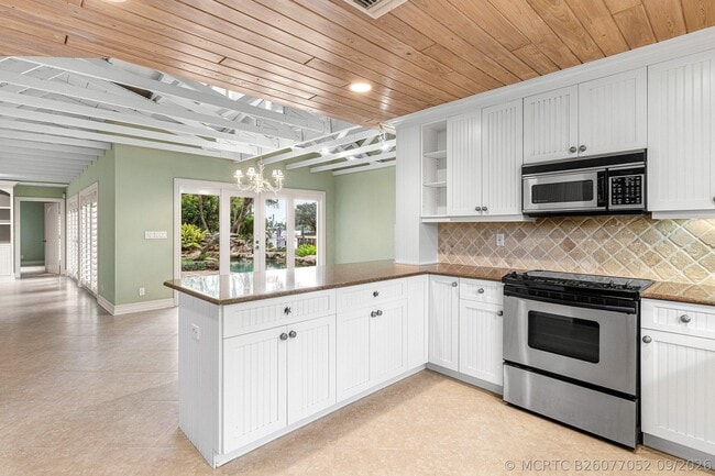 Building Photo - 122 Marlin Dr