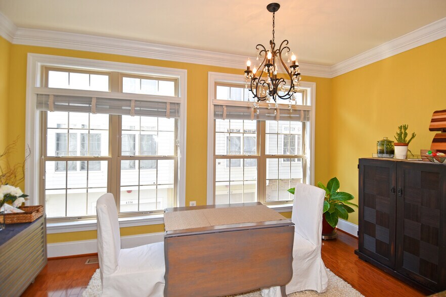 2nd floor - The paint has been updated to a beige color - 451 N George Mason Dr