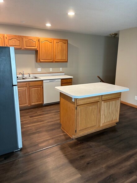 Building Photo - 4541 Twain Cir