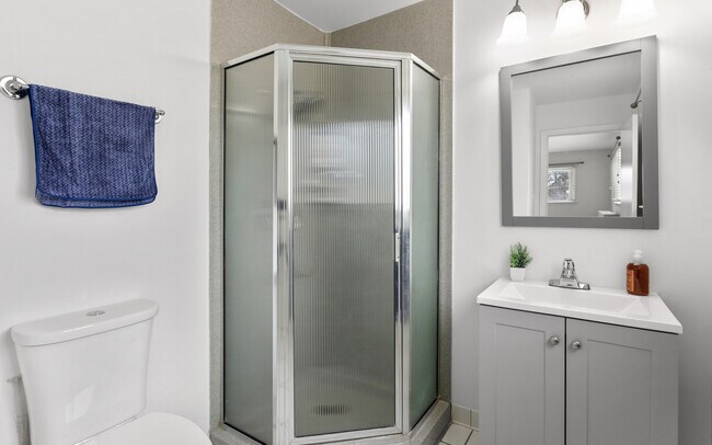 Building Photo - 7618 Beckwith Rd