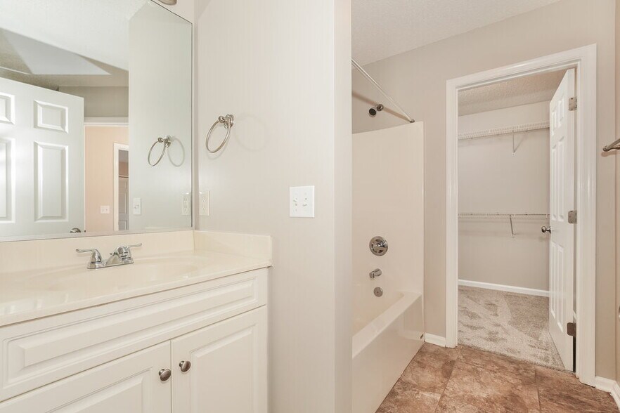 Building Photo - 306 Murraylane Rd