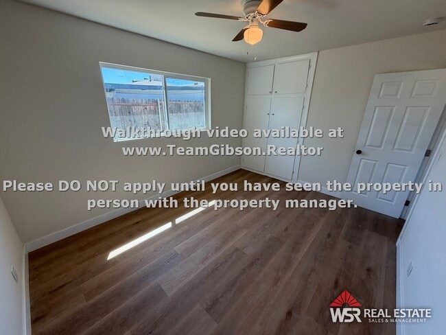 Building Photo - 3 Bedroom - 1 1/2 Bathroom Home on a Large Lot