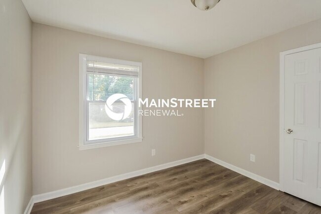 Building Photo - 3 Bedroom Pet-Friendly Home in COVINGTON, GA with Main Street Renewal